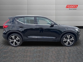 Used Volvo XC40 2022 for sale - 76669302: Photo
