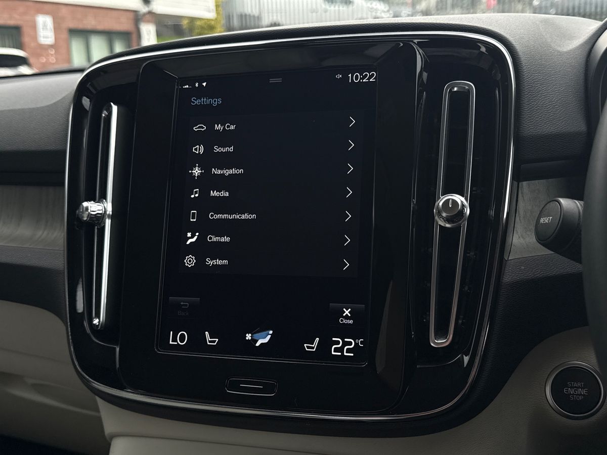 Used Volvo XC40 2022 for sale - 76669302: Photo 47