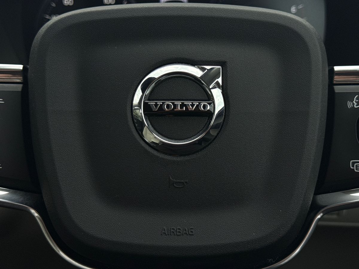 Used Volvo XC40 2022 for sale - 76669302: Photo 48