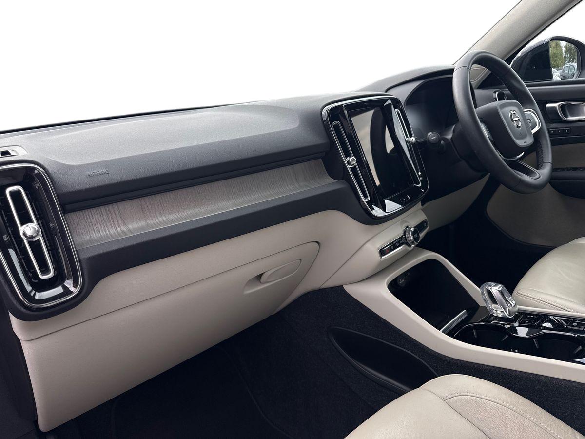 Used Volvo XC40 2022 for sale - 76669302: Photo 6