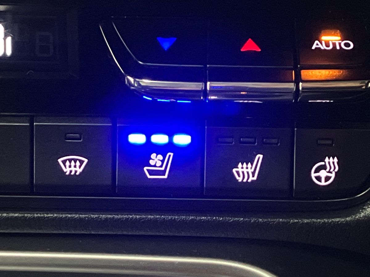 Used Mazda CX-60 2023 for sale - 76762627: Photo 26