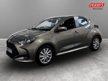 Used Toyota Yaris 2023 for sale - 78077427: Photo