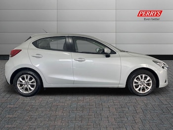 Used Mazda Mazda2 2019 for sale - 75626200: Photo