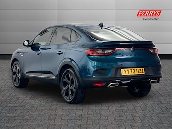 Used Renault Arkana 2023 for sale - 76969342: Photo