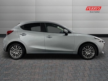 Used Mazda Mazda2 2021 for sale - 75105178: Photo