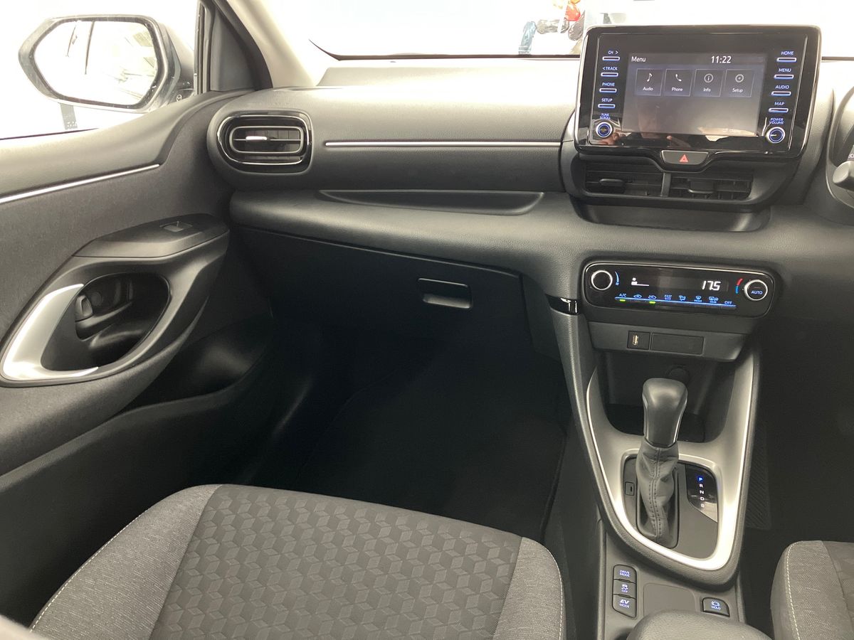 Used Mazda Mazda2 HYBRID 2023 for sale - 76351971: Photo 17