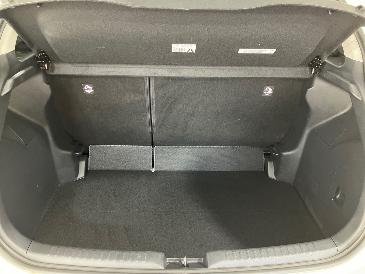 Used Mazda Mazda2 HYBRID 2023 for sale - 76351971: Photo 20