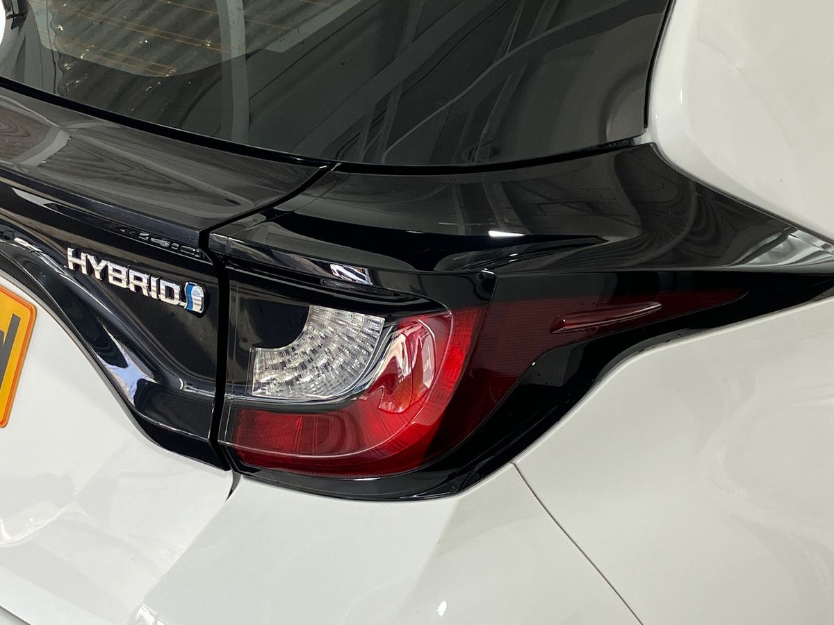 Used Mazda Mazda2 HYBRID 2023 for sale - 76351971: Photo 25