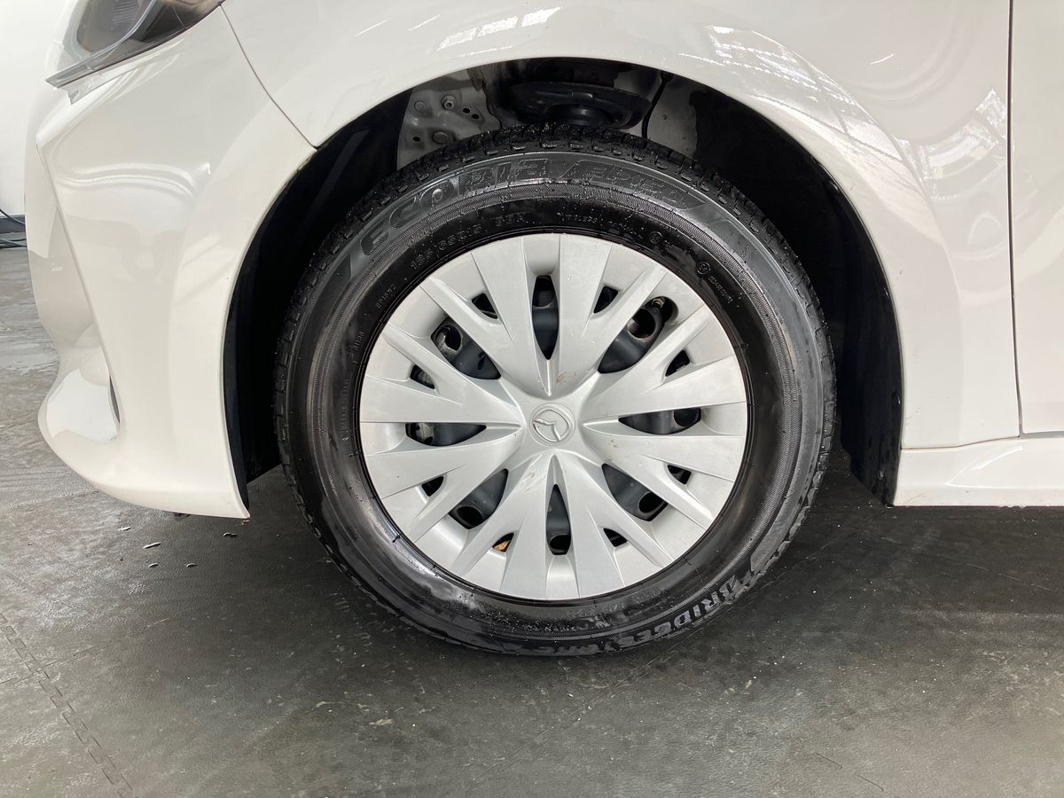 Used Mazda Mazda2 HYBRID 2023 for sale - 76351971: Photo 7