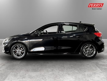 Used Ford Focus 2019 for sale - 79352212: Photo