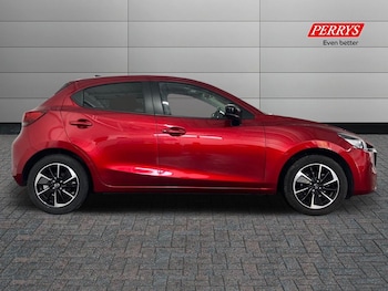 Used Mazda Mazda2 2024 for sale - 75983617: Photo 3