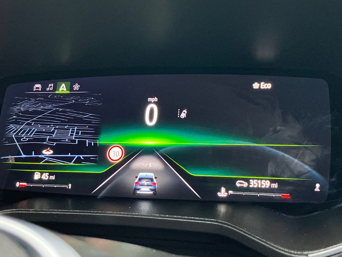 Used Renault Clio 2022 for sale - 76969349: Photo 37