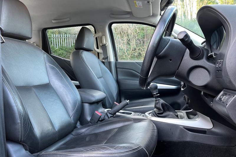 Used Nissan Navara 2020 for sale - 77729523: Photo 17
