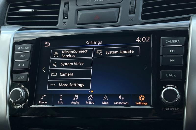 Used Nissan Navara 2020 for sale - 77729523: Photo 30