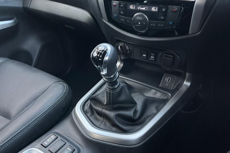 Used Nissan Navara 2020 for sale - 77729523: Photo 33