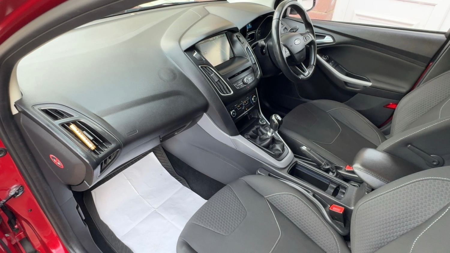 Used Ford Focus 2015 for sale - 76230509: Photo 16