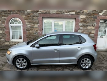 Used Volkswagen Polo 2014 for sale - 76226123: Photo