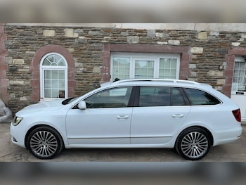 Used Skoda Superb 2015 for sale - 75865813: Photo
