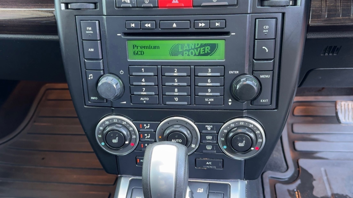 Used Land Rover Freelander 2010 for sale - 77068851: Photo 16