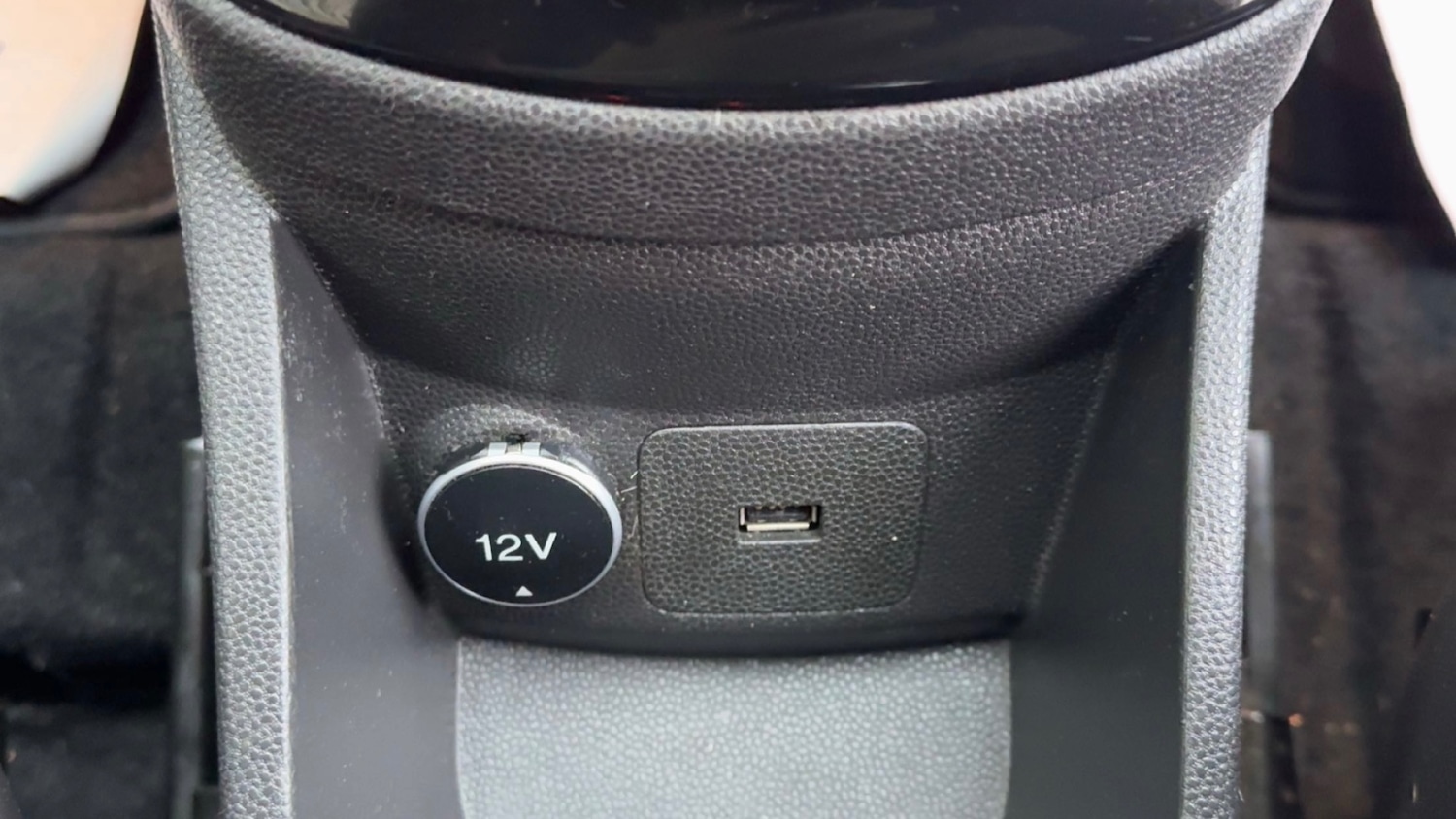 Used Ford Fiesta 2016 for sale - 78032078: Photo 17