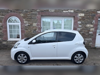 Used Toyota AYGO 2012 for sale - 79315381: Photo