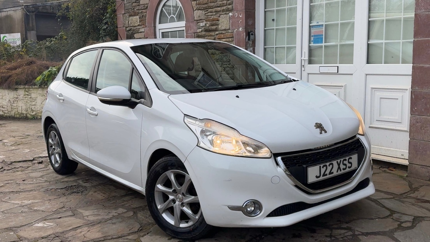Used Peugeot 208 2014 for sale - 77357686: Photo 6