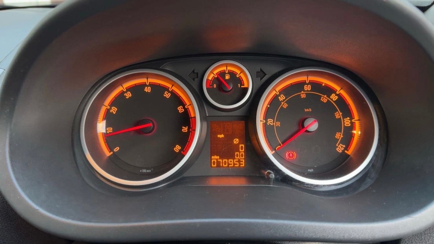 Used Vauxhall Corsa 2014 for sale - 76669075: Photo 9