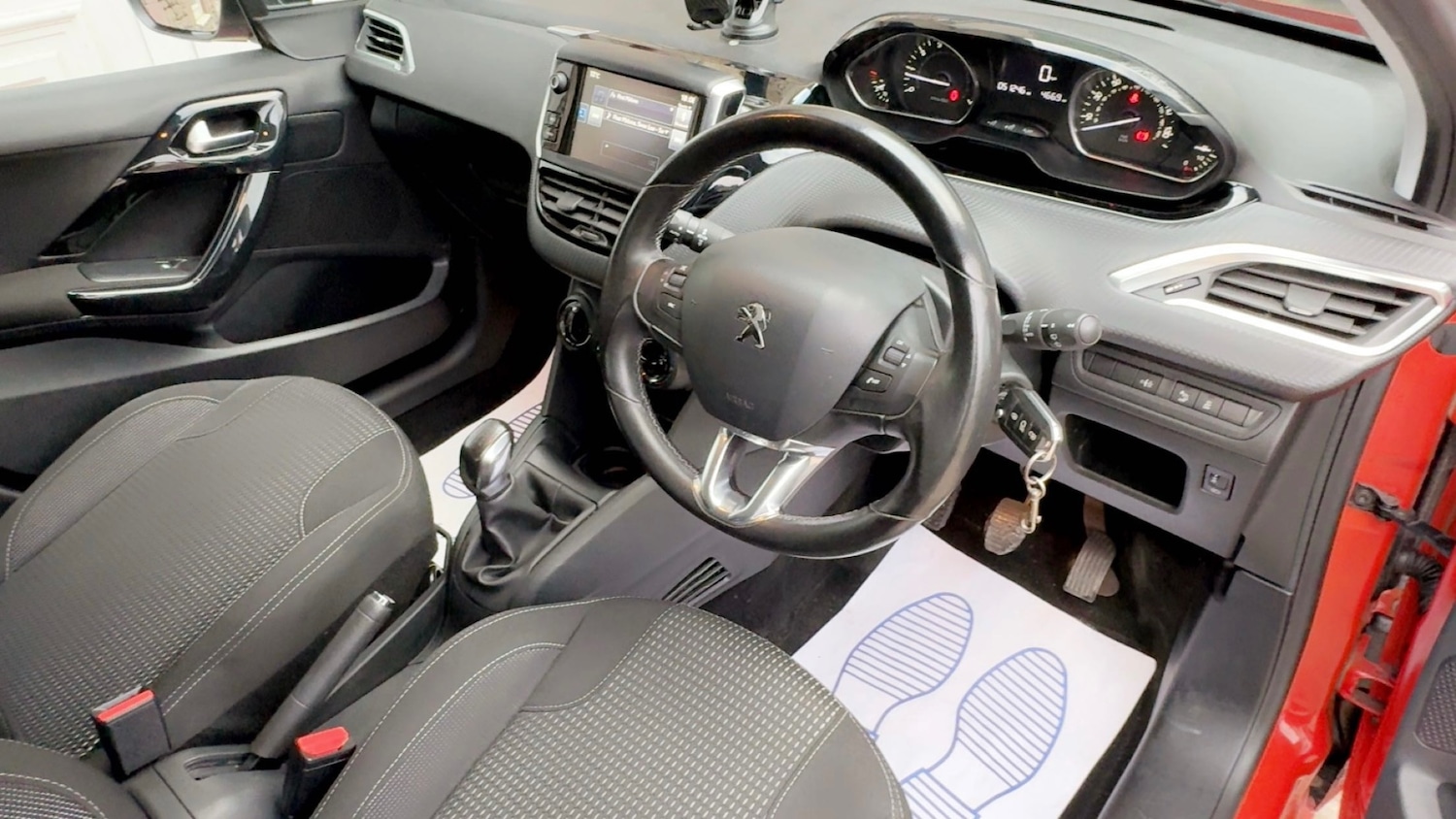Used Peugeot 208 2016 for sale - 76058267: Photo 11