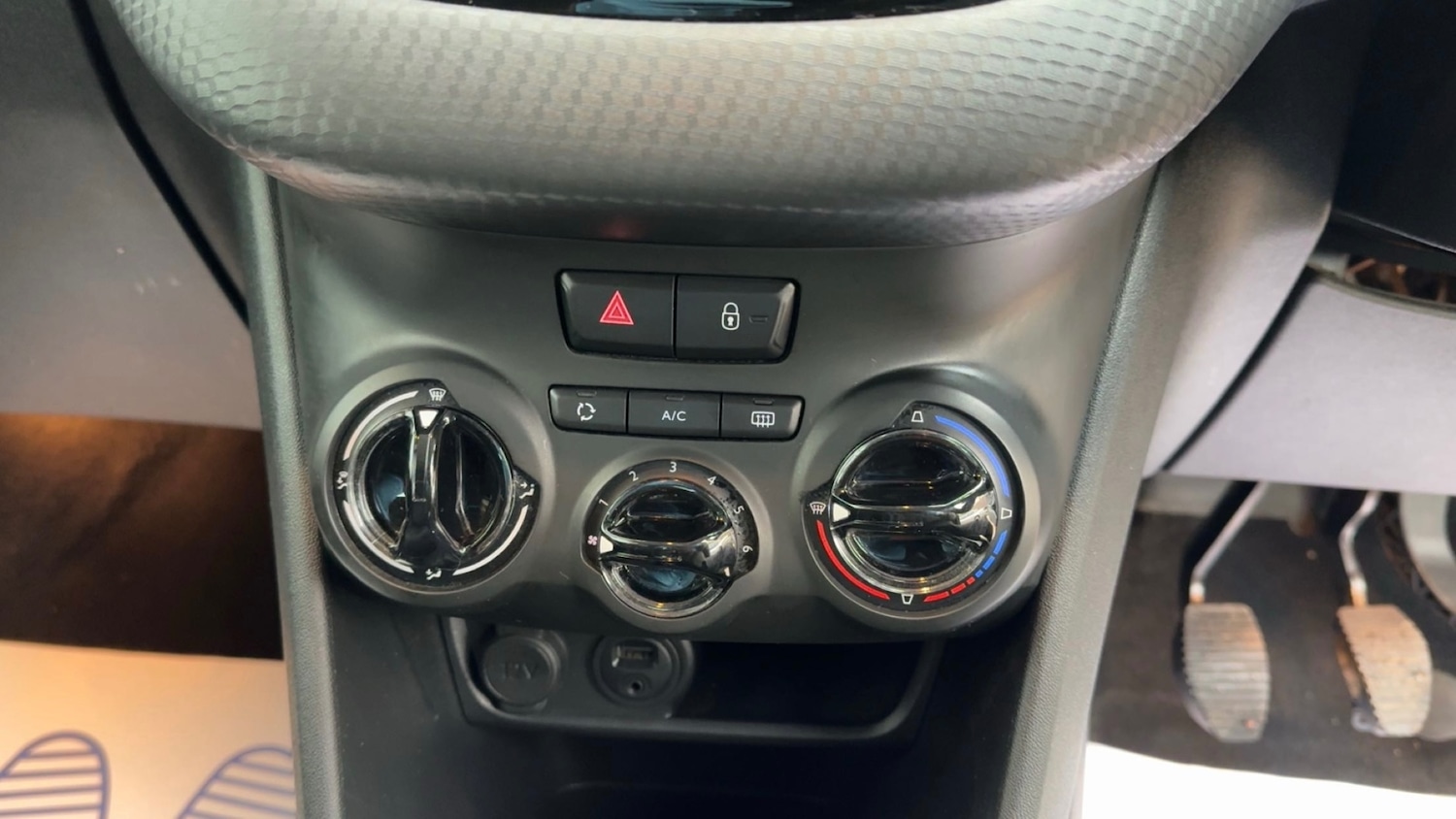 Used Peugeot 208 2016 for sale - 76058267: Photo 15