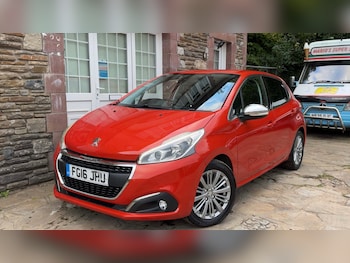 Peugeot - 208