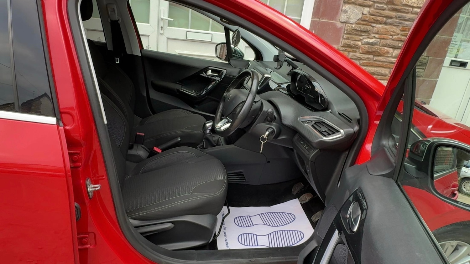 Used Peugeot 208 2016 for sale - 76058267: Photo 9