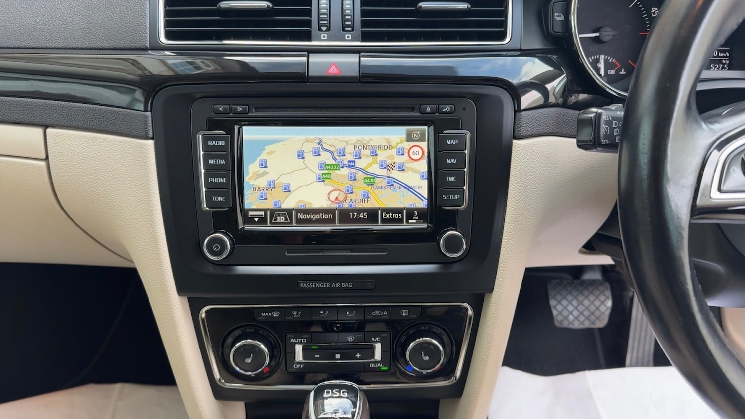 Used Skoda Superb 2015 for sale - 76520911: Photo 17