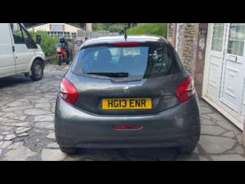 Used Peugeot 208 2013 for sale - 74943717: Photo