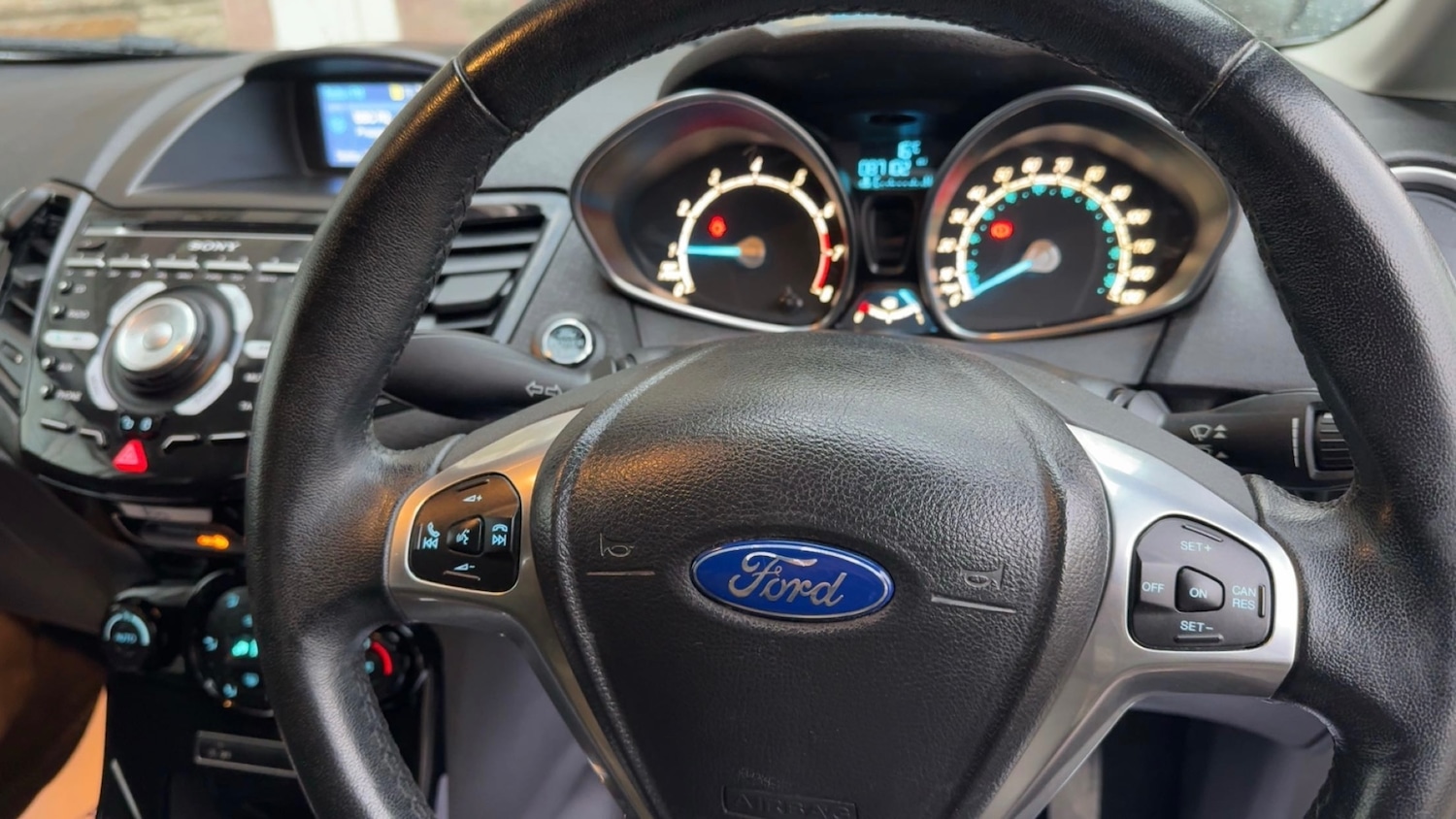 Used Ford Fiesta 2015 for sale - 76924796: Photo 11