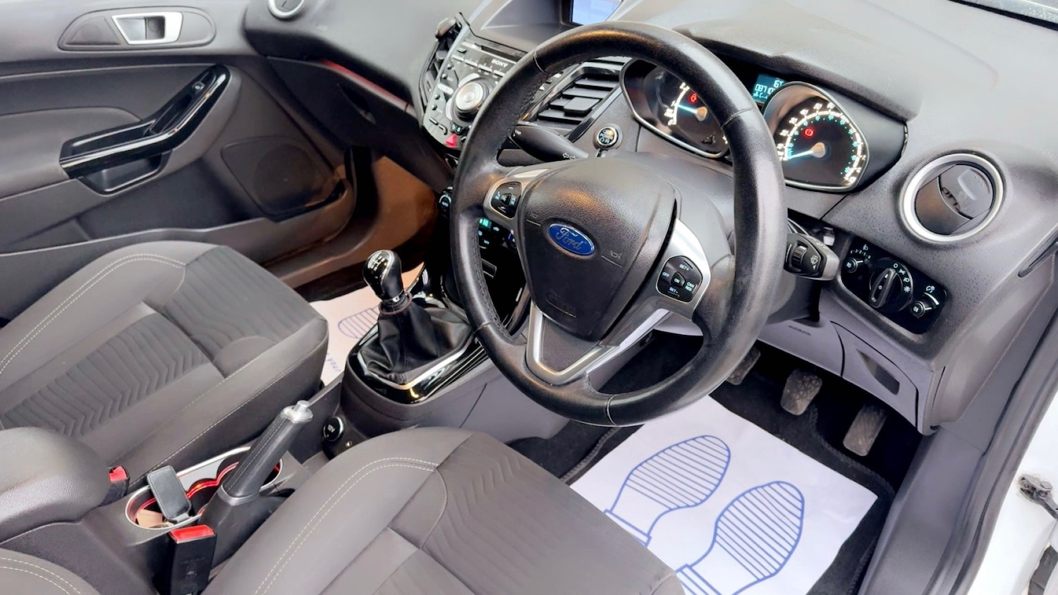 Used Ford Fiesta 2015 for sale - 76924796: Photo 14