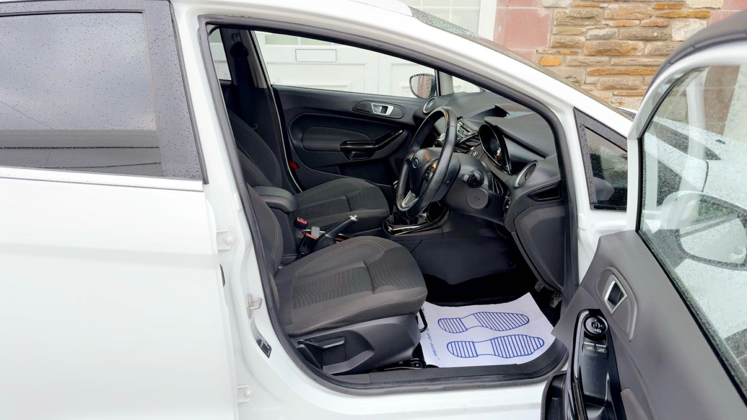 Used Ford Fiesta 2015 for sale - 76924796: Photo 15