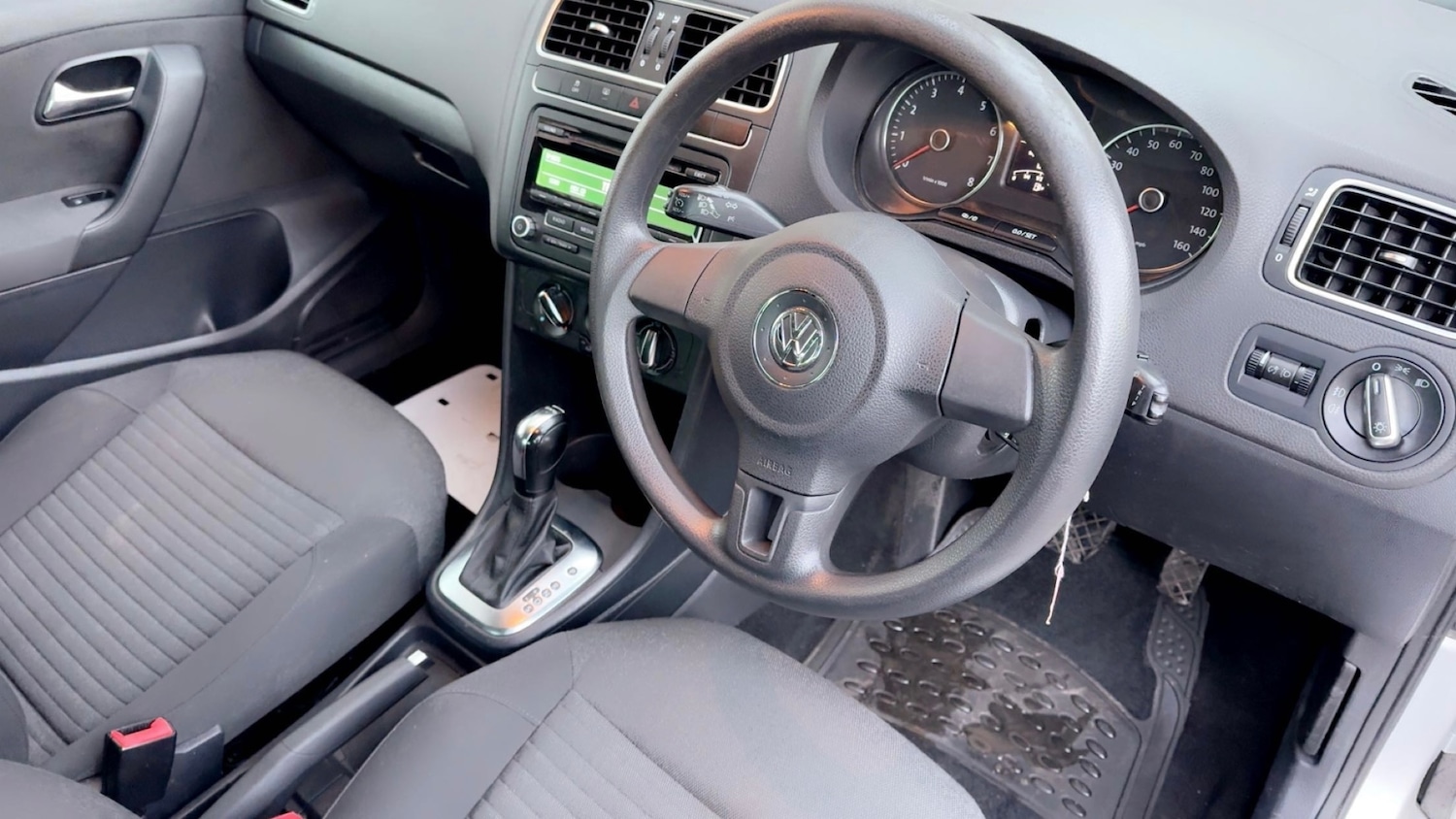 Used Volkswagen Polo 2014 for sale - 76520828: Photo 11