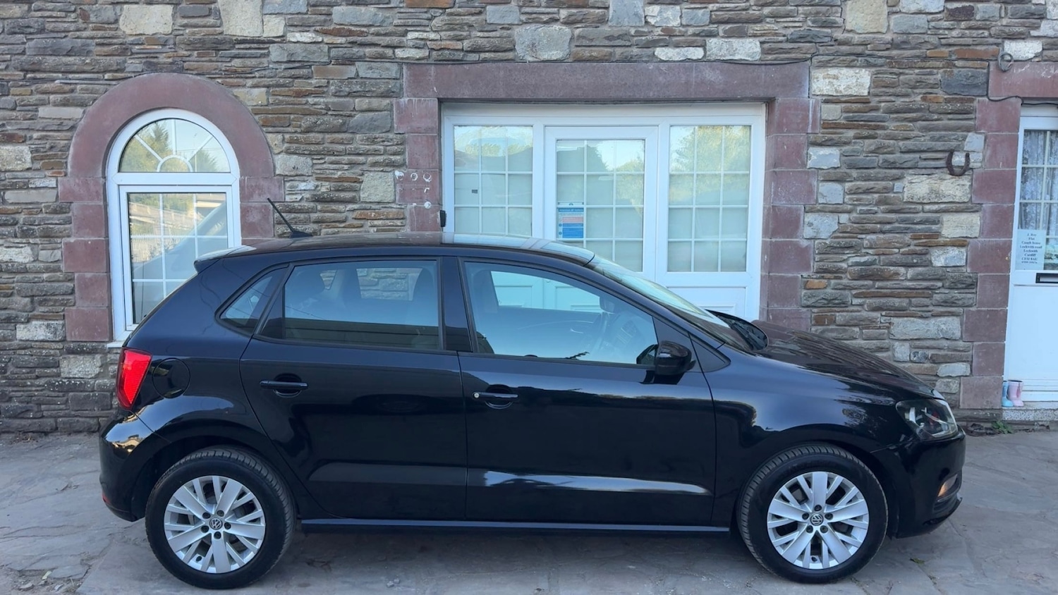 Used Volkswagen Polo 2014 for sale - 76510524: Photo 6