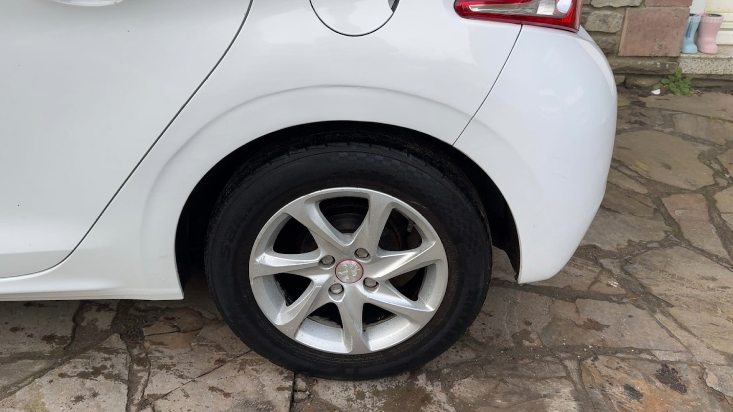 Used Peugeot 208 2014 for sale - 76726160: Photo 20