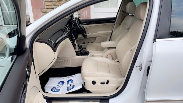 Used Skoda Superb 2015 for sale - 76230503: Photo 11