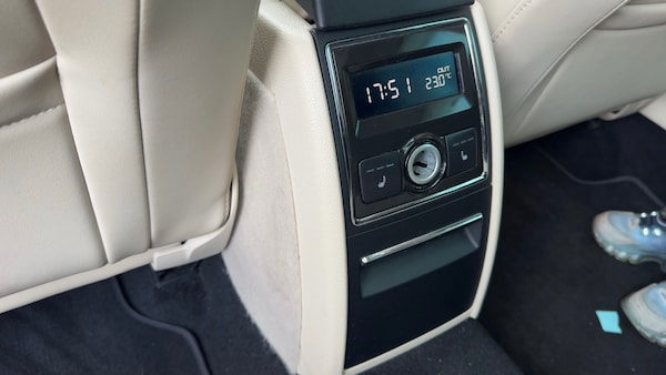Used Skoda Superb 2015 for sale - 76230503: Photo 12