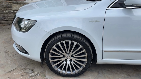 Used Skoda Superb 2015 for sale - 76230503: Photo 29