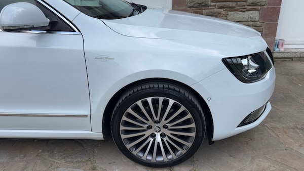 Used Skoda Superb 2015 for sale - 76230503: Photo 32