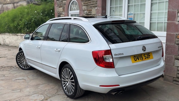 Used Skoda Superb 2015 for sale - 76230503: Photo 3