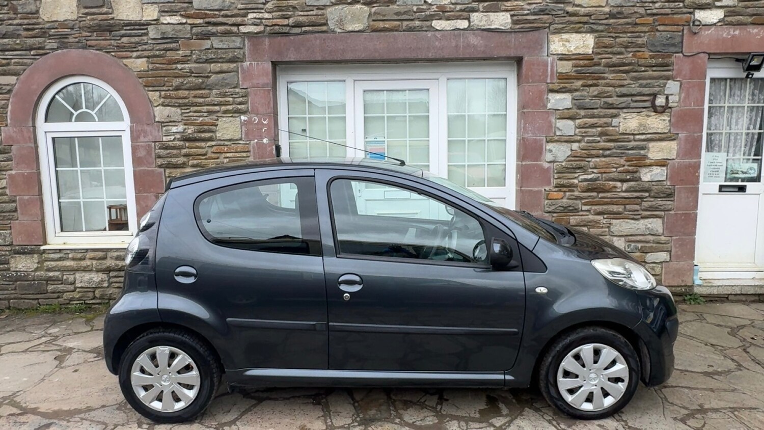 Used Peugeot 107 2013 for sale - 77682273: Photo 6