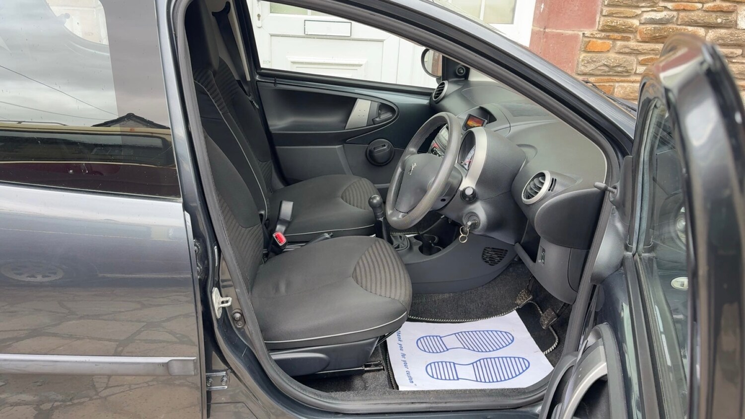 Used Peugeot 107 2013 for sale - 77682273: Photo 9