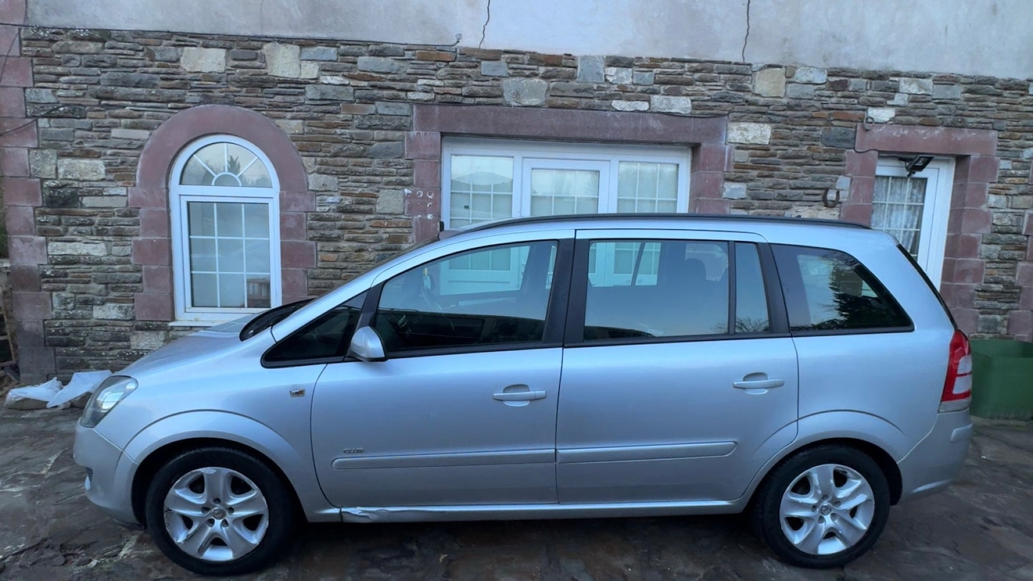 Used Vauxhall Zafira 2013 for sale - 76669124: Photo 2