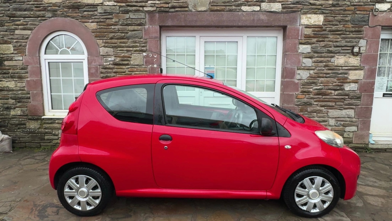 Used Peugeot 107 2010 for sale - 77264741: Photo 6