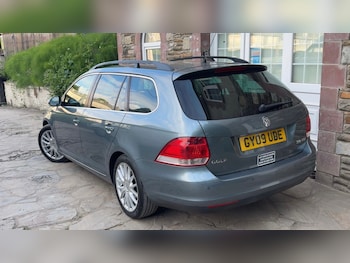 Used Volkswagen Golf 2009 for sale - 79571188: Photo