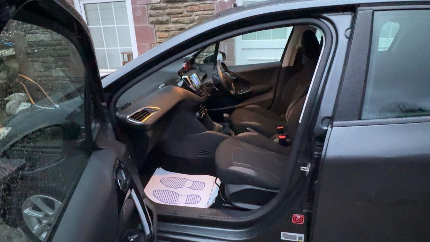 Used Peugeot 208 2013 for sale - 78038024: Photo 15